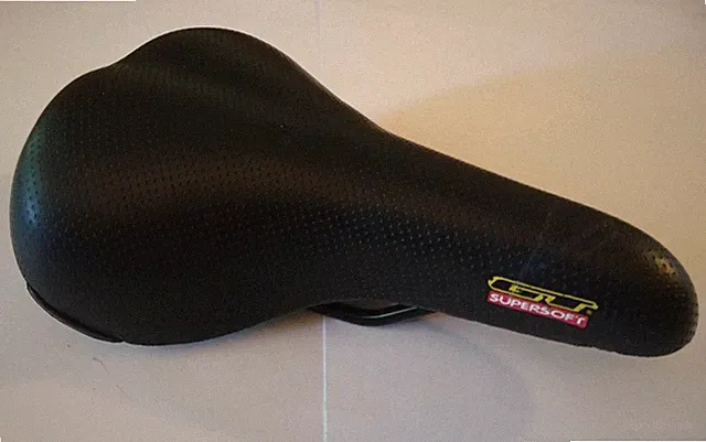 Vtg GT SuperSoft Bike Saddle Black 265x170mm Velo MTB Road Gravel Touring Retro
